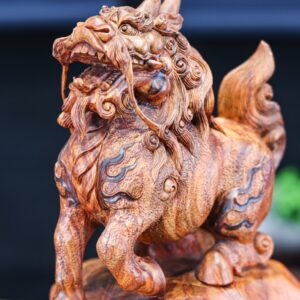 Nghê gỗ sưa