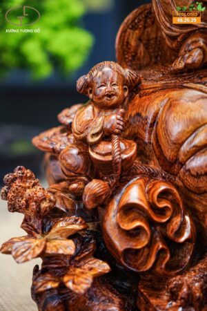 Di lạc đứng gỗ sưa